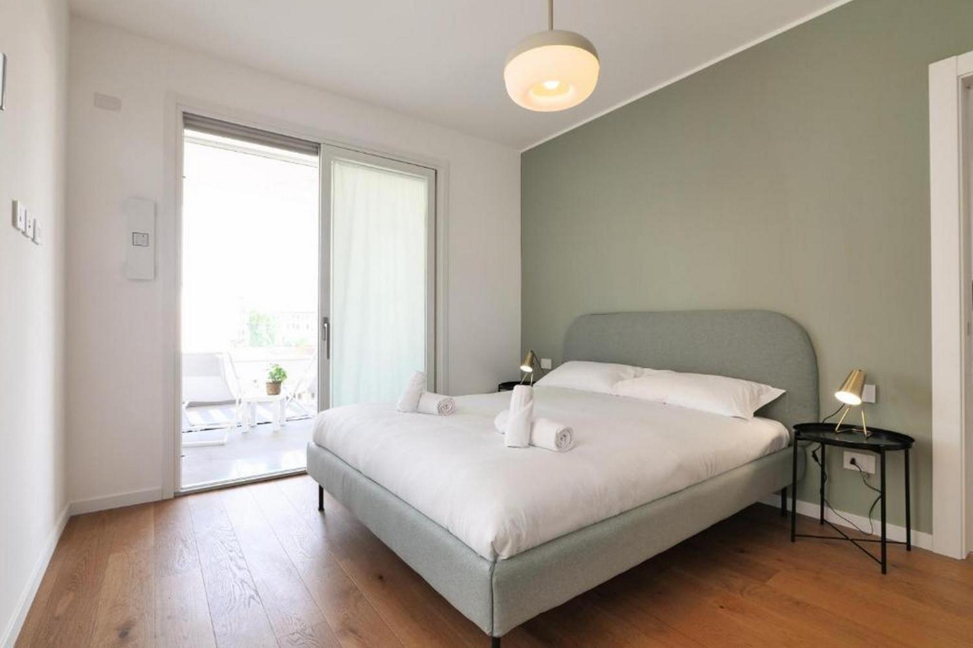 Lovely Terrace Apartment - Porta Romana District มิลาน ภายนอก รูปภาพ