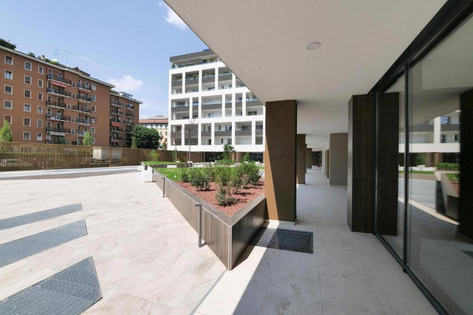 Lovely Terrace Apartment - Porta Romana District มิลาน ภายนอก รูปภาพ
